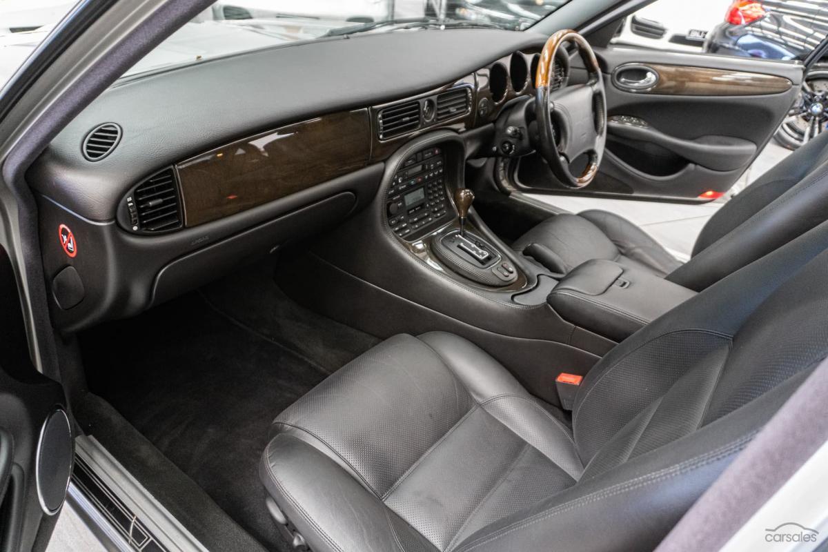 1999 Jaguar XJR V8 X308 Sedan silver for sale Australia (9).jpg