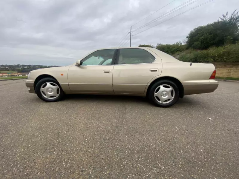 1999 Lexus LS400 for sale Australia gold images NSW (1).png