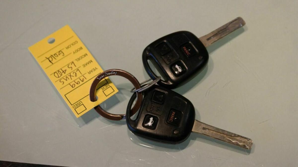 1999 Mystic Gold Lexus LS400 Sedan USA for sale images (4).jpg