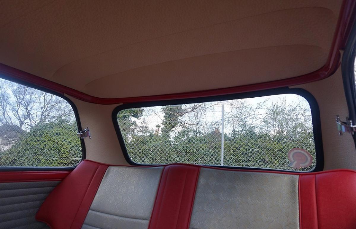 2 Black over Tartan red 1965 Morris Cooper S MK1 British built image (18).jpg
