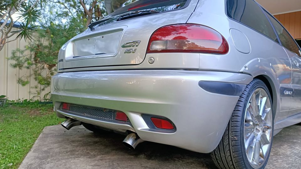 2000 Proton Satria GTi Silgver hatch Australia (11).png
