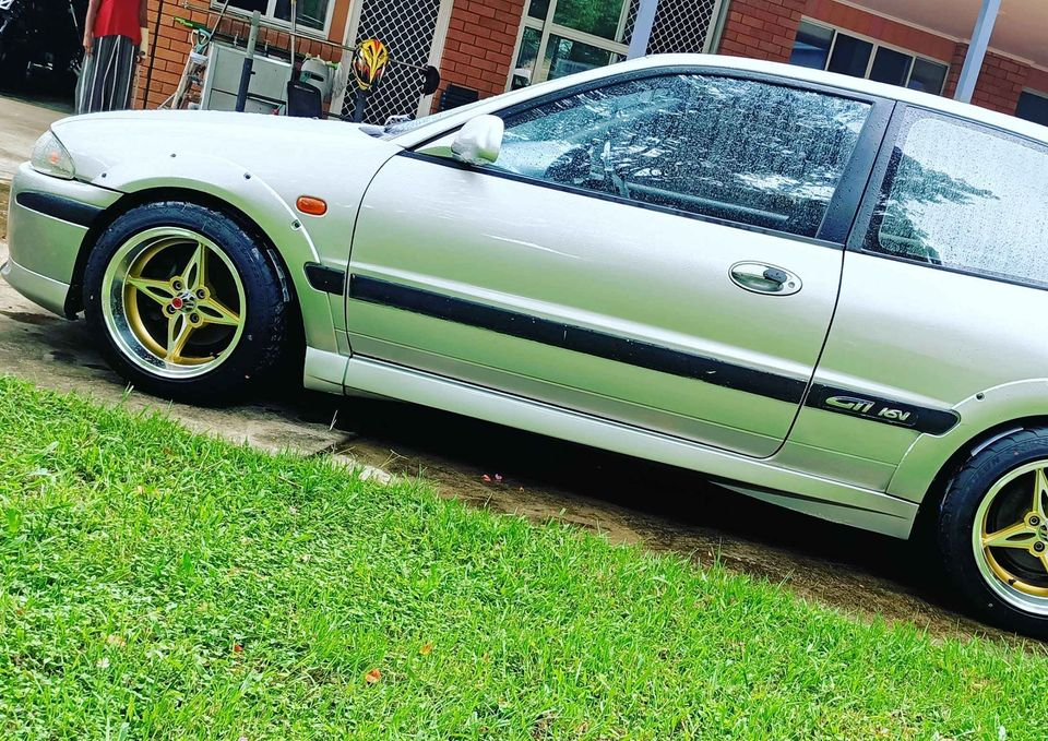 2000 Proton Satria GTi Silgver hatch Australia (4).png