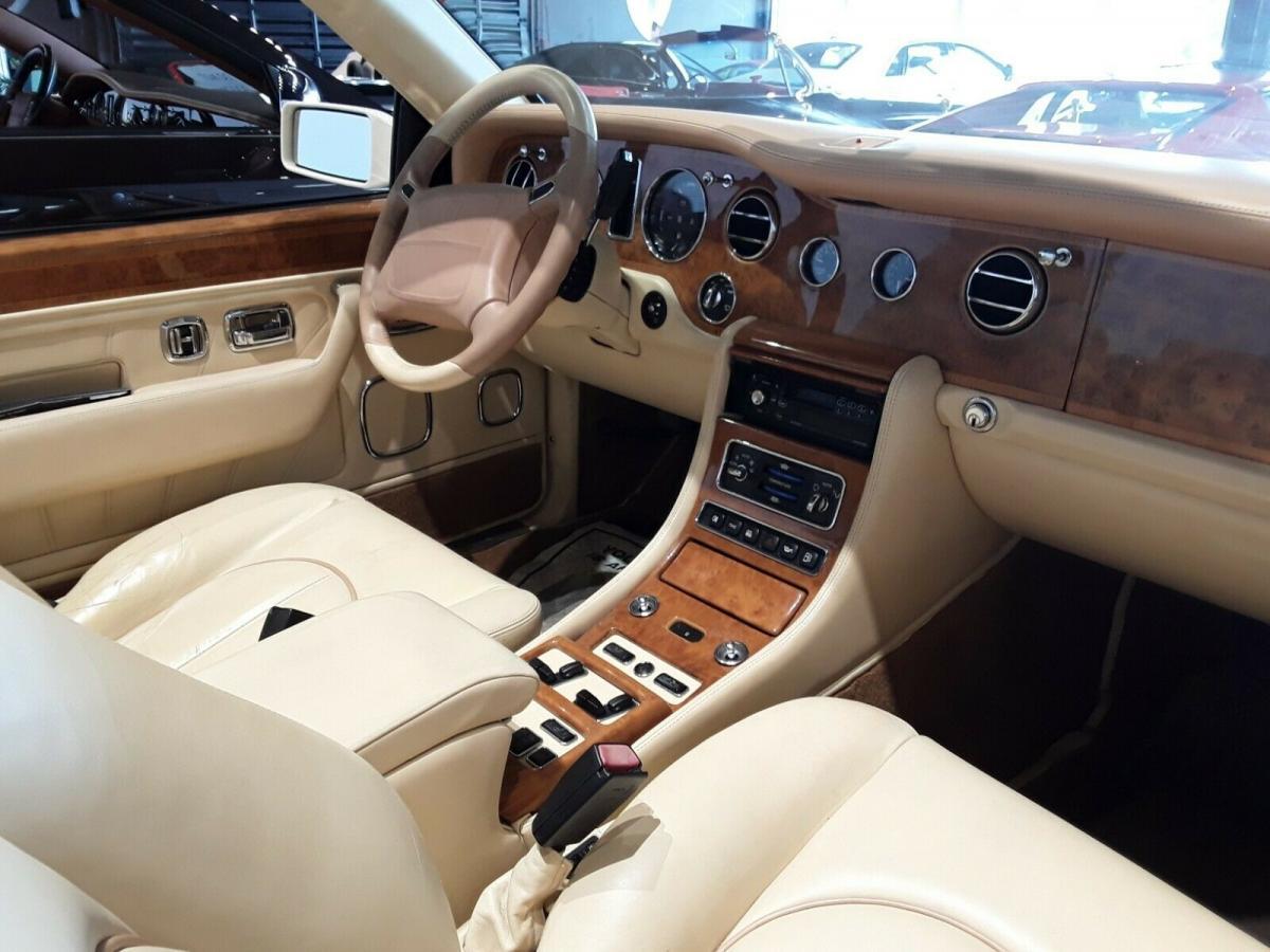 2000 Roills Royce Corniche white paint images Dec 2020 (10).jpg