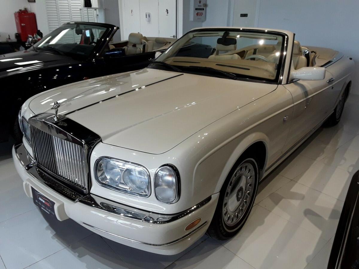 2000 Roills Royce Corniche white paint images Dec 2020 (4).jpg