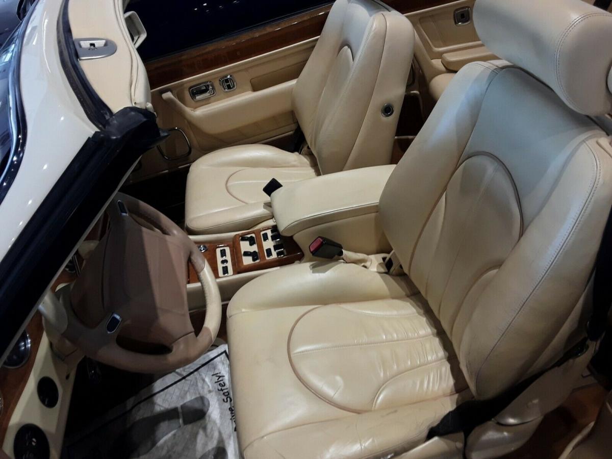 2000 Roills Royce Corniche white paint images Dec 2020 (7).jpg