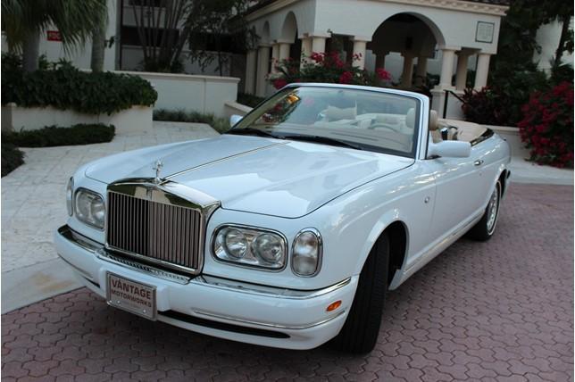 2000 Rolls Royce Corniche Convertible Arctica white (7).jpg