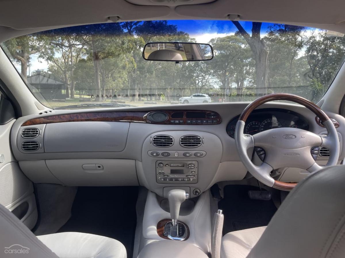 2000 model Ford LTD AU Fairlane V8 White for sale 2022 images (11).jpg