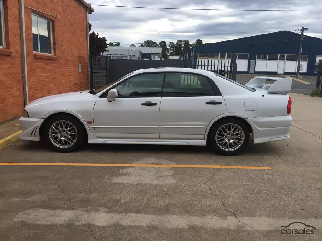 2002 Mitsubishi Magna TJ Ralliart Sedan White Images build number  0377(4).png