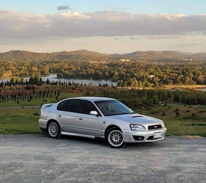 2002 Subaru Liberty Legacy B4 Turbo sedan silver images (5).jpg