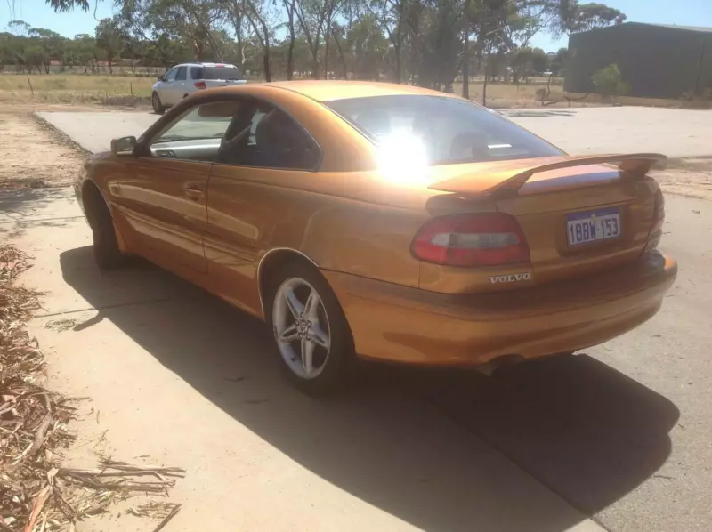 2002 Volvo C70 Coupe Saffron Gold Australia for sale (6).png