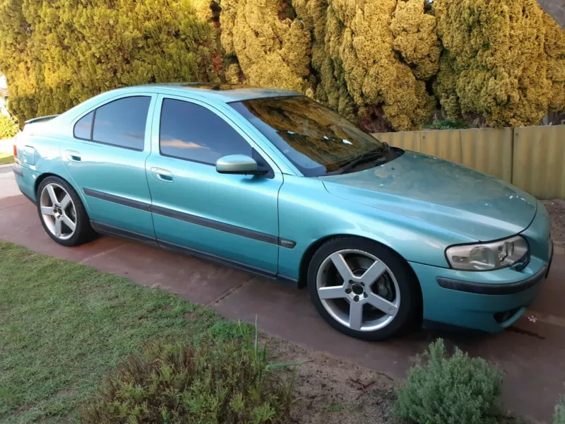 2003 Volvo S60 R Sedant AWD Turbo Australia Blue images (1).png