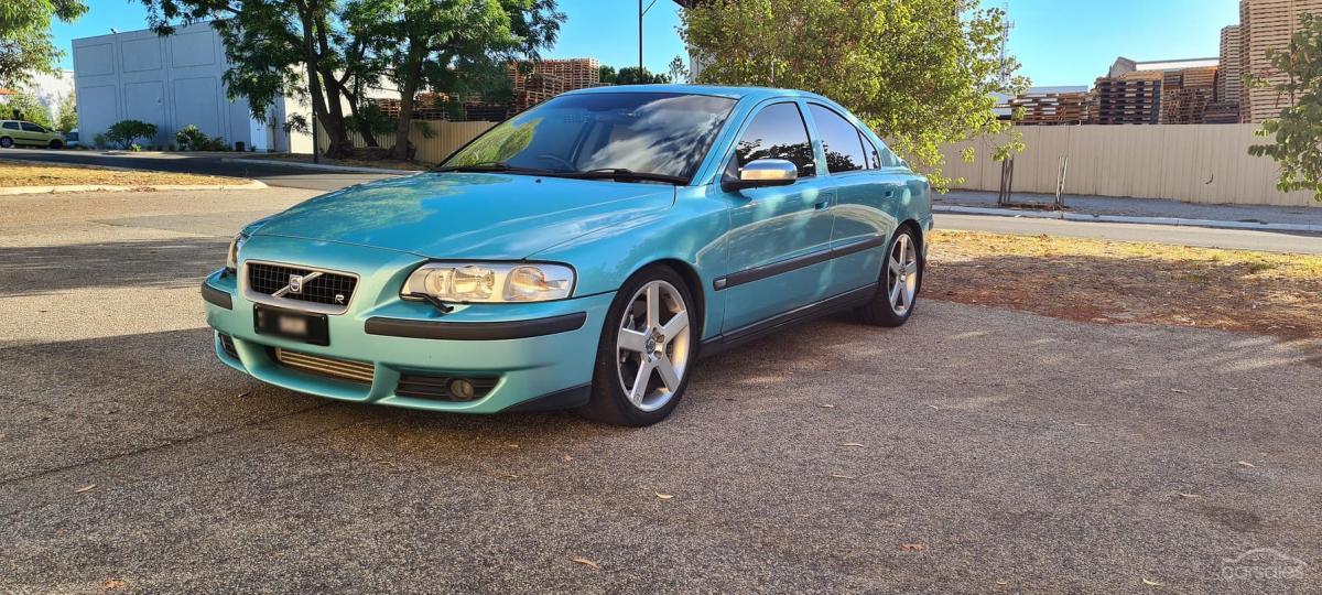 2004 Volvo S60 R Sedan for sale rare performance Volvo images (9).jpg