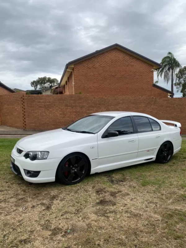 2007 Ford BFII Falcon F6 Typhoon R Spec in winter white images (5).png