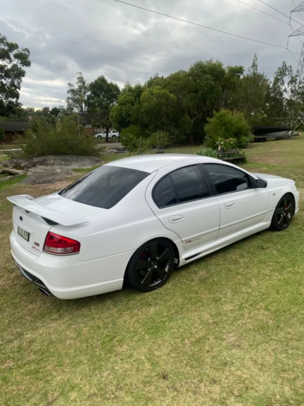 2007 Ford BFII Falcon F6 Typhoon R Spec in winter white images (7).png