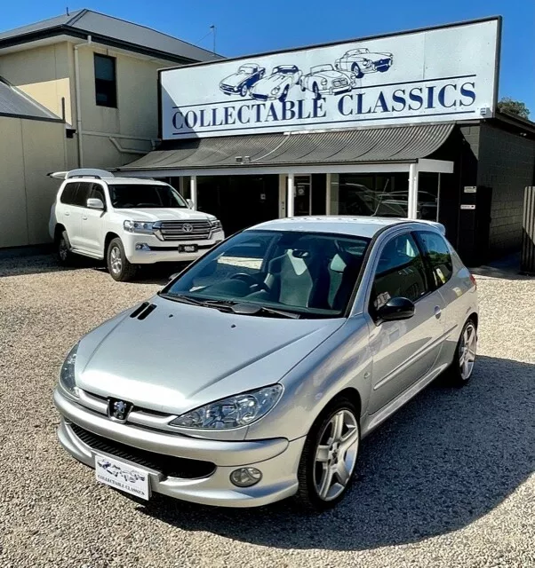 206 GTI 180 hatch silver 2021 Australia low ks (4).png