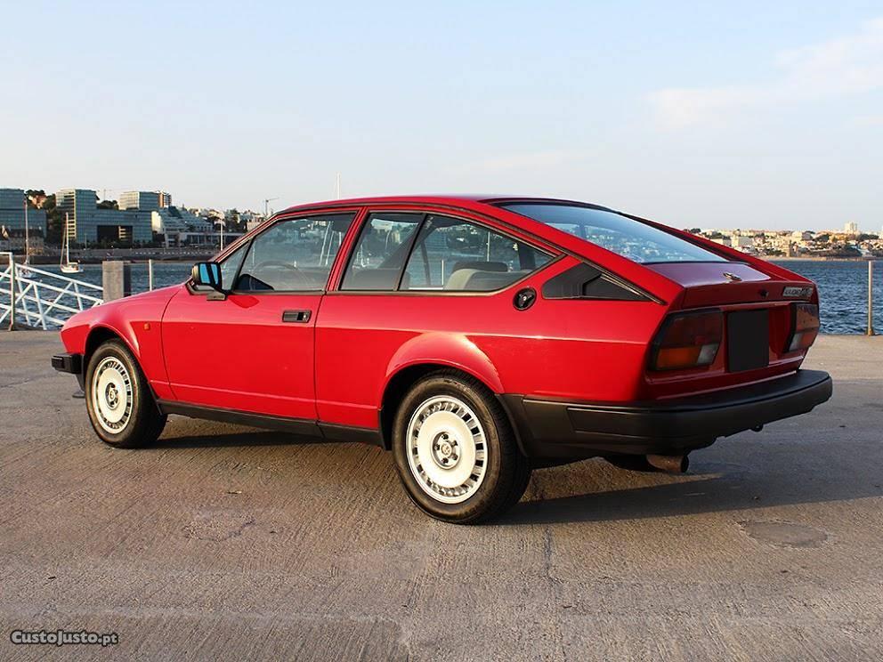 2161553962-alfa-romeo-gtv-2-5-v6.jpg