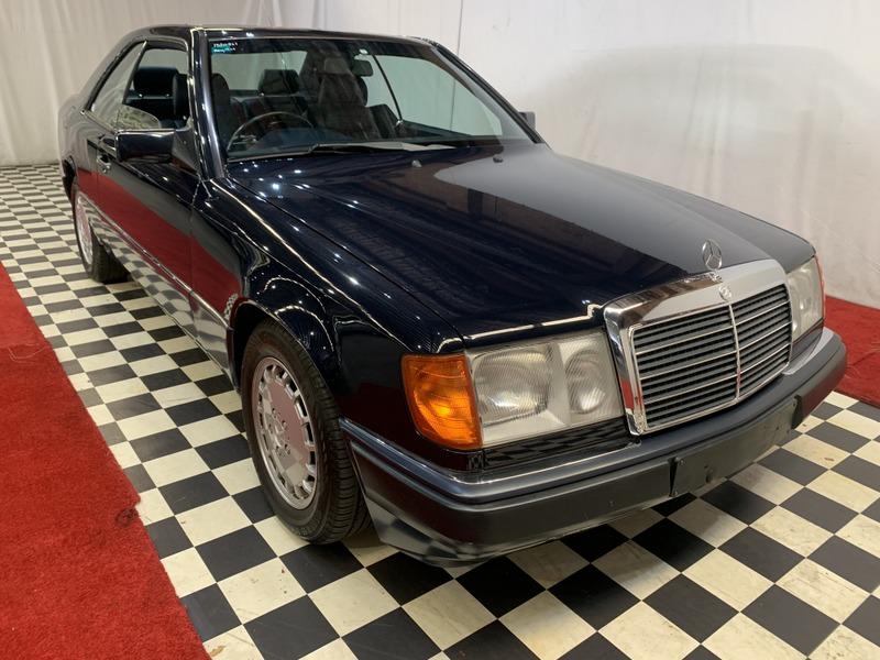 300CE-24 Mercedes 1991 Australian delivered low km (4).jpg