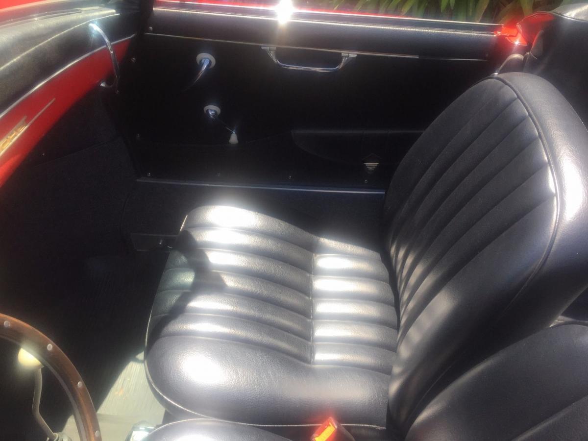 356 Speedster Convertible D front seat.jpg