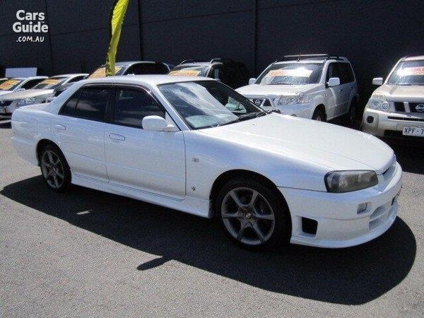 4 door R34 GT-T white.jpg