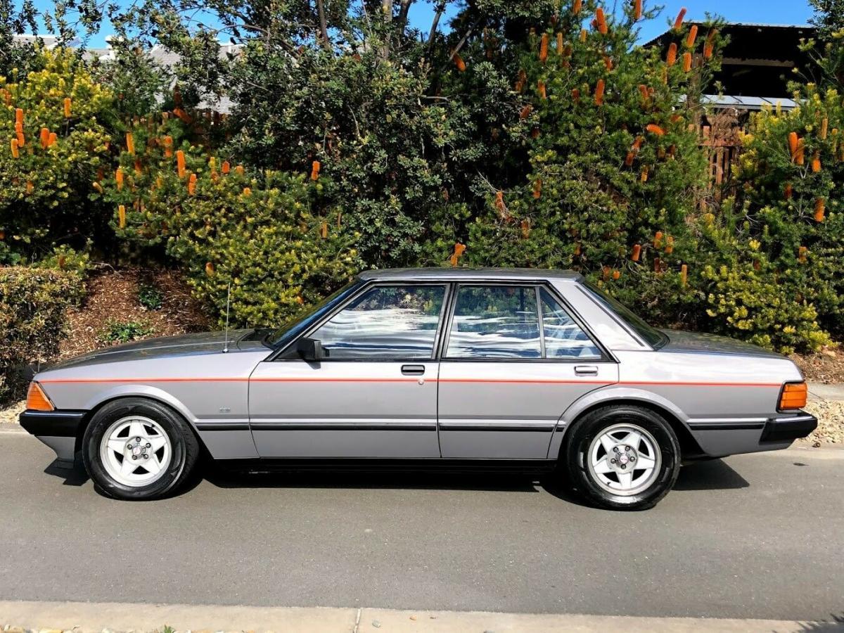 6 cylinder Ford Falcon GL XD ESP 1980 original for sale (5).jpg