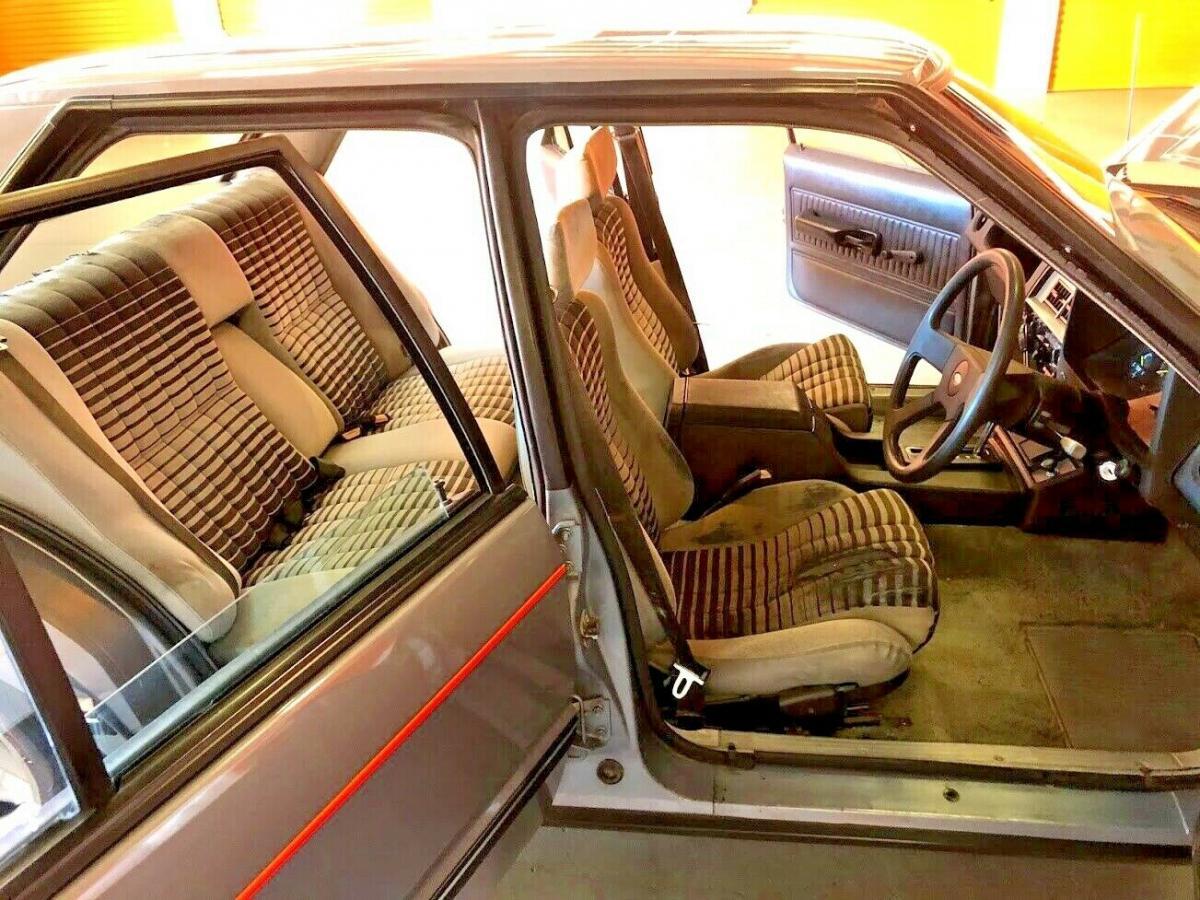 6 cylinder Ford Falcon GL XD ESP 1980 original for sale (9).jpg