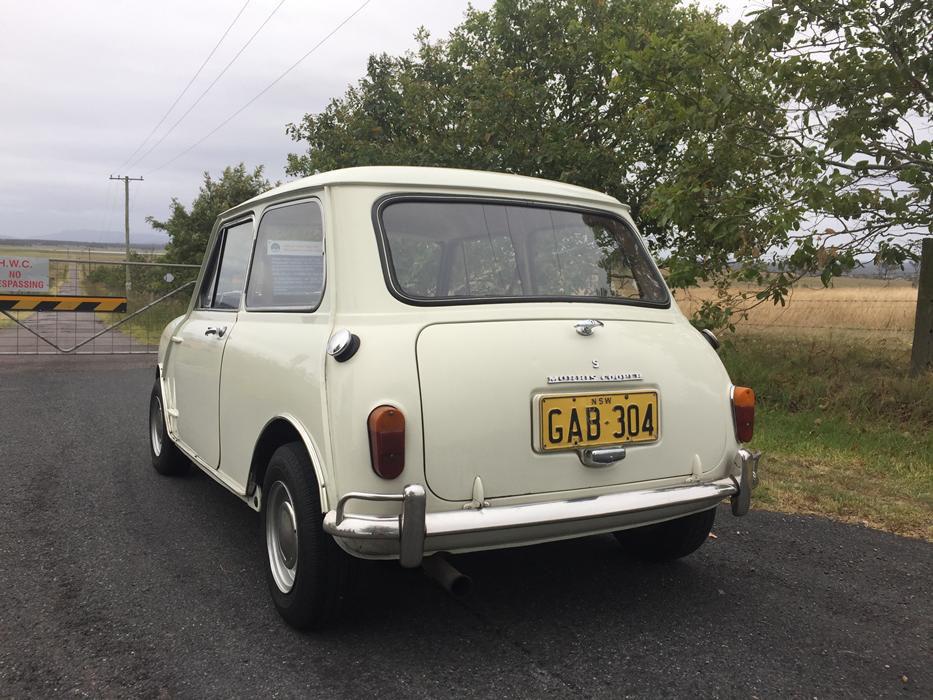 Australian MK1 1968 Morris Cooper S Snow White paint register (3).jpg