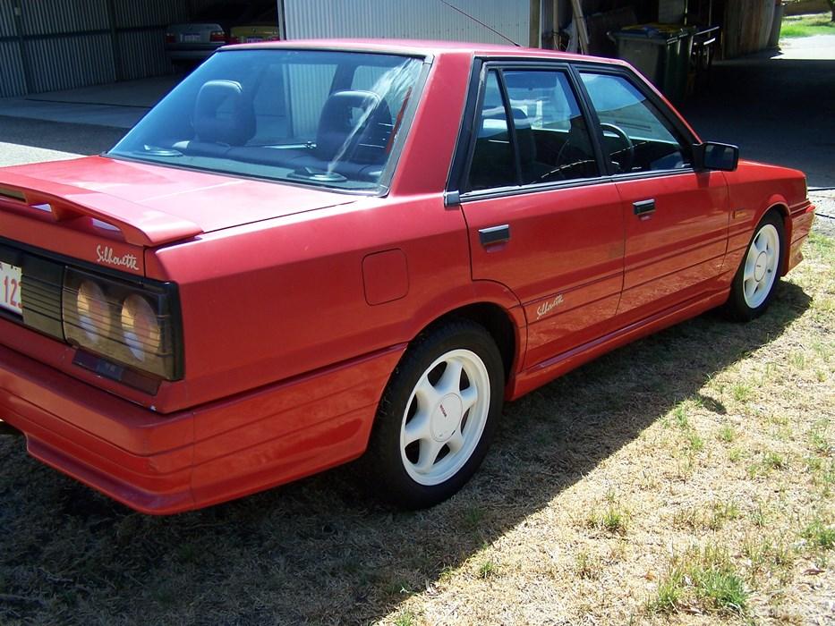 Australian Nissan Skyline Silhouette GTS2 sedan red 1989 (9).jpg