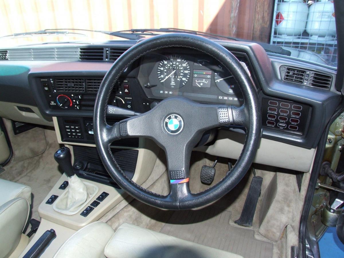 BMW 635 CSI M coupe 4.JPG