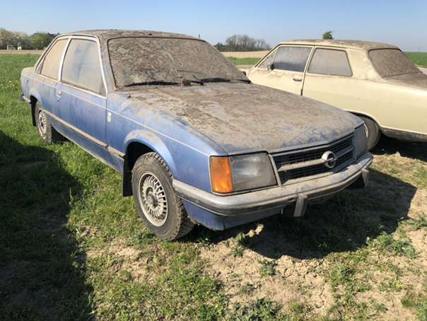 Barnfind Opel Commodore C 1979 coupe 2 door blue paint images (1).png