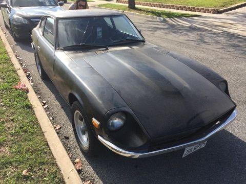 Black 240z coupe bonnet.jpg