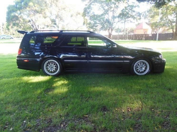 Black Blue Nissan Stagea 260RS wagon GTR 1998 model Australia (12).png