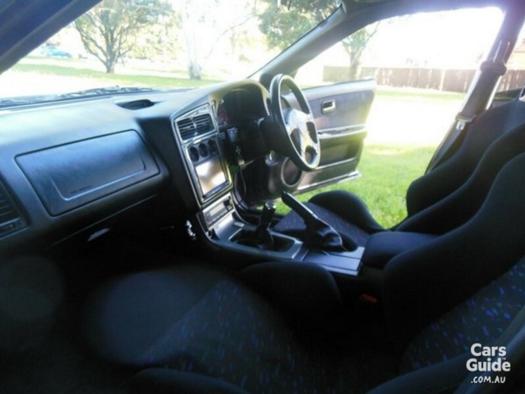 Black Blue Nissan Stagea 260RS wagon GTR 1998 model Australia (6).png
