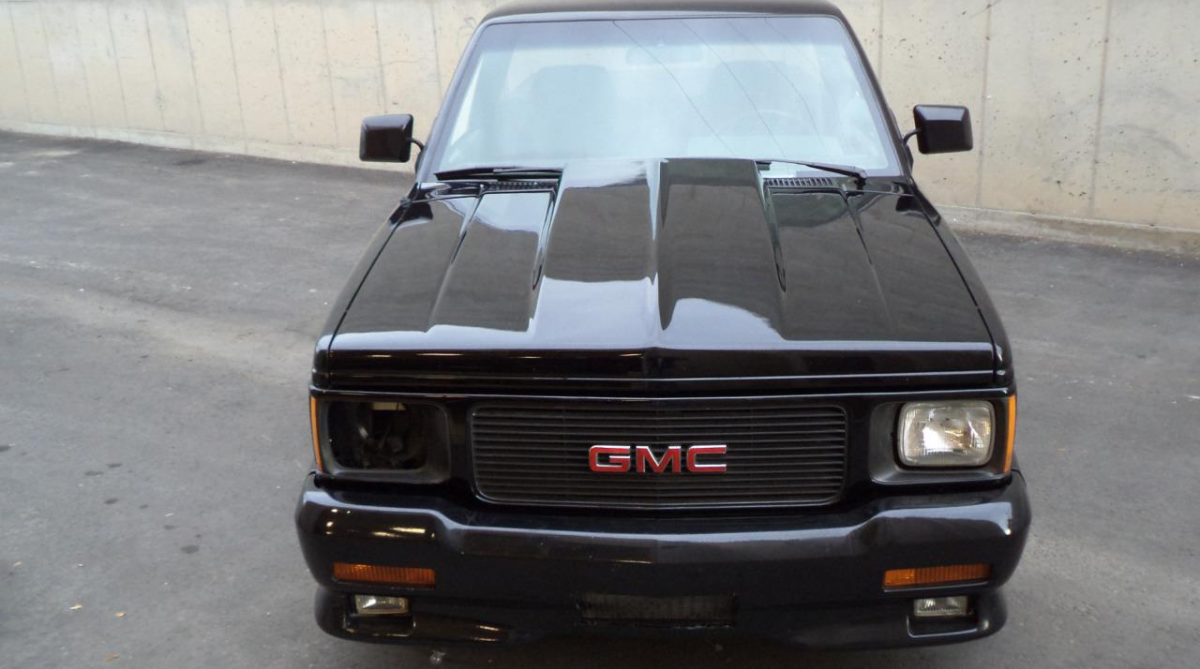 Black GMC Cyclone turbo Pickup restoration project (4).png