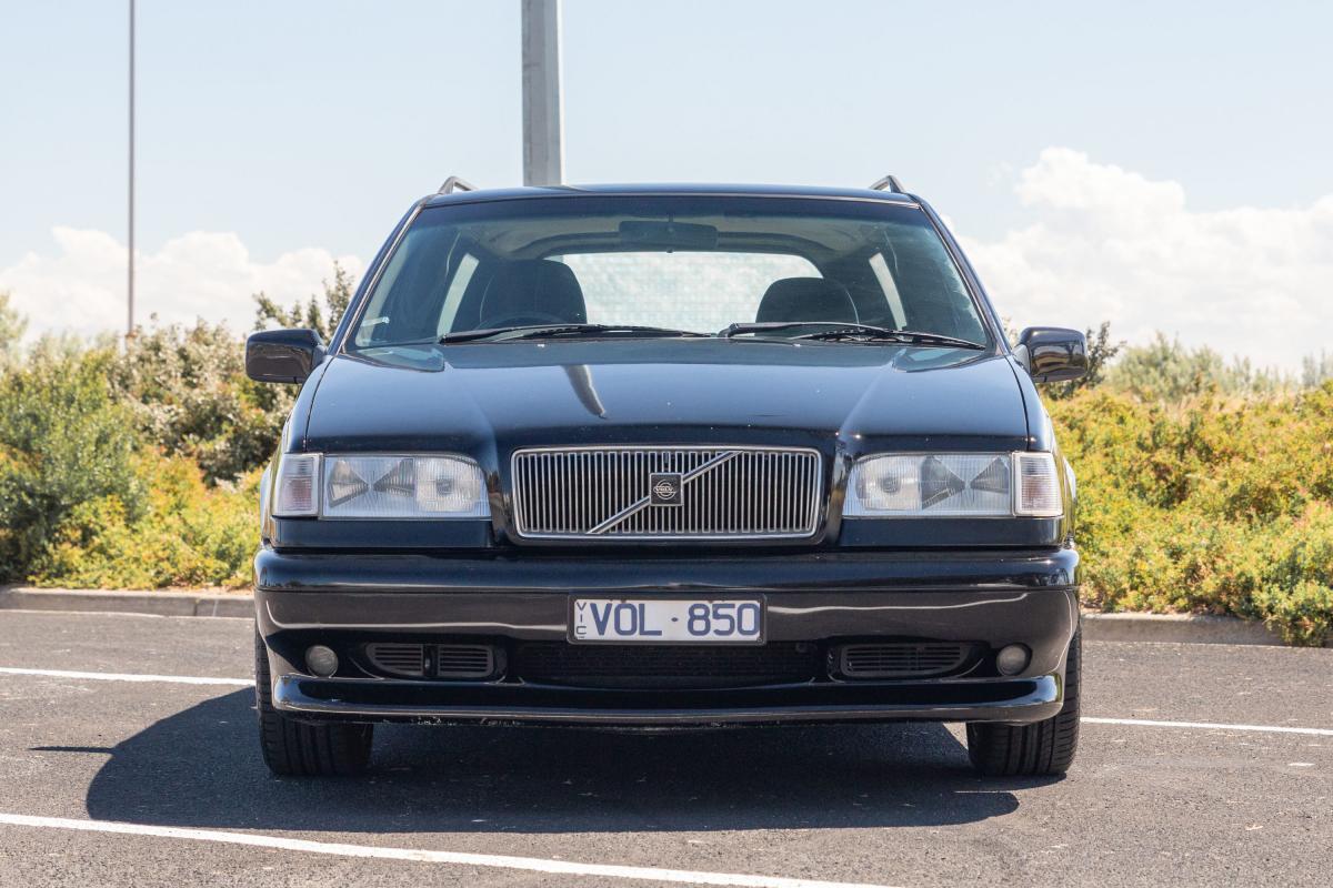 Black Volvo 850 R Wagon 1996 for sale (2).jpg