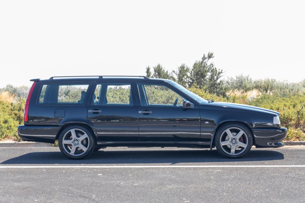 Black Volvo 850 R Wagon 1996 for sale (6).jpg