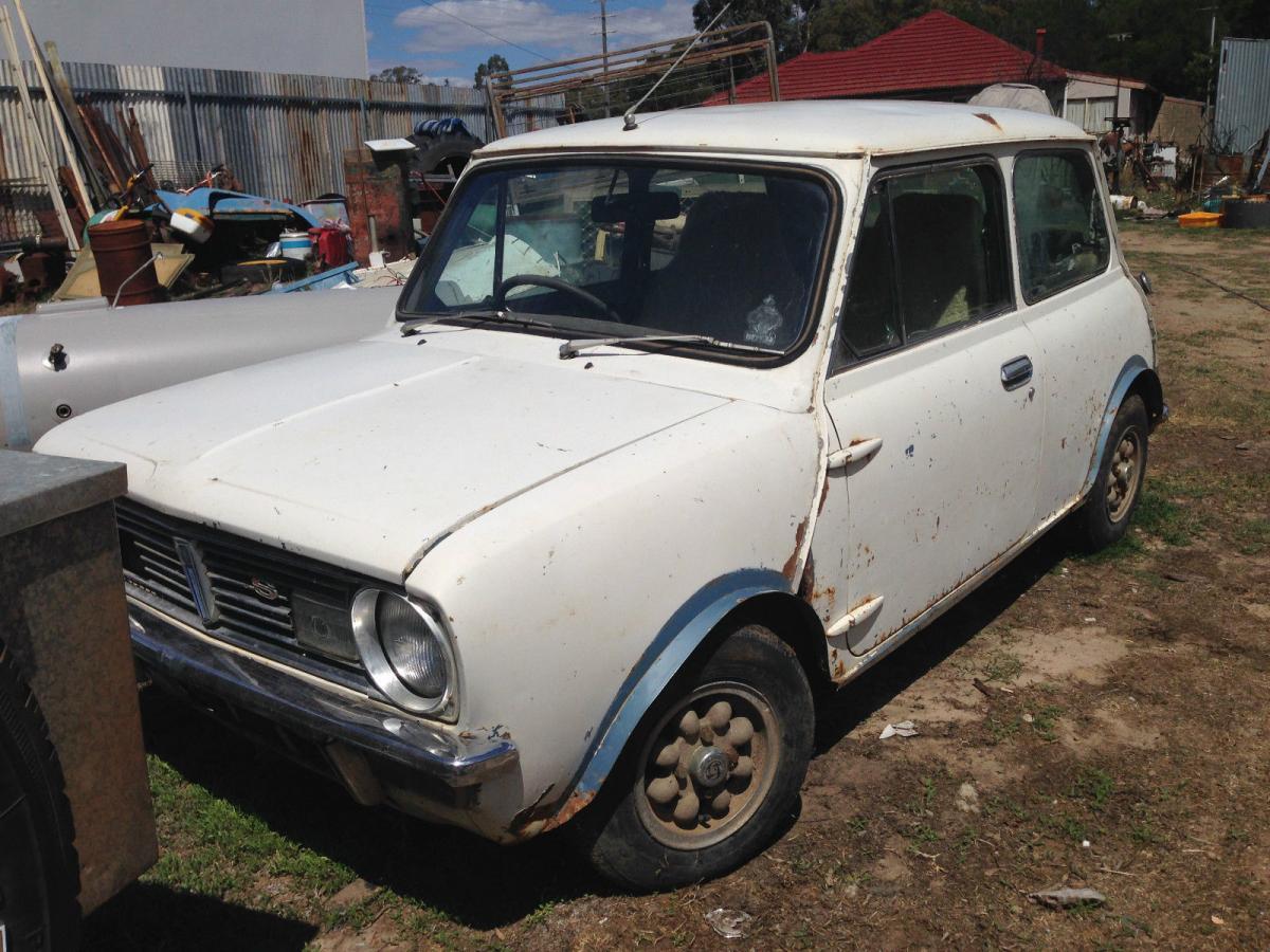 Blue leyland Mini 998LS.JPG