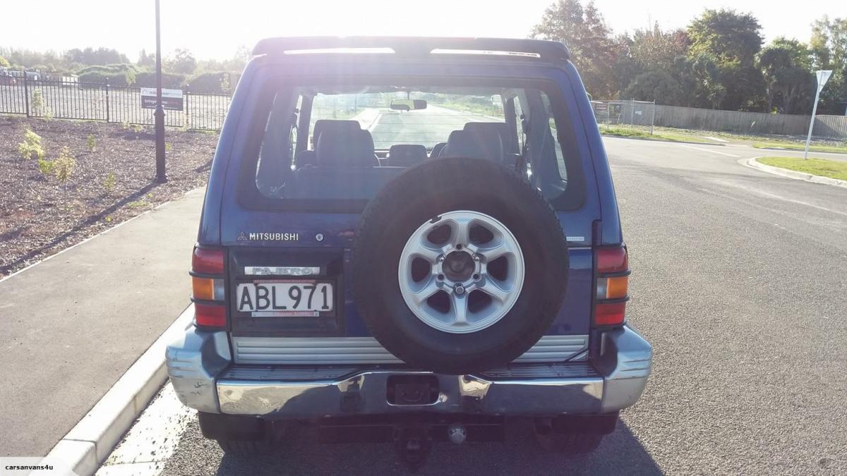 Blue short wheelbase SWB 1996 Pajero NJ images New Zealand  (3).jpg