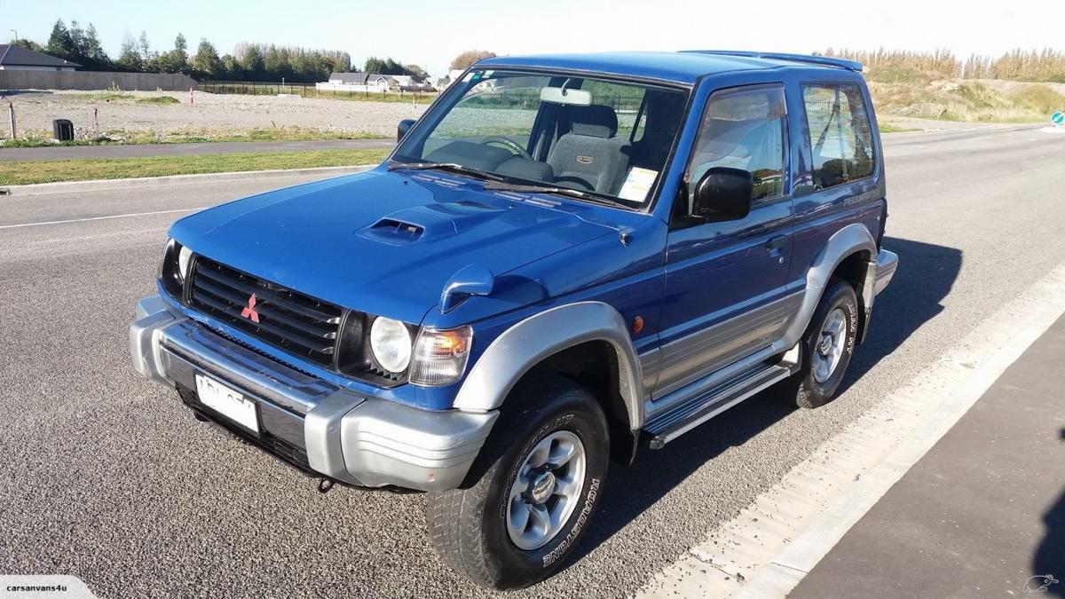 Blue short wheelbase SWB 1996 Pajero NJ images New Zealand  (4).jpg