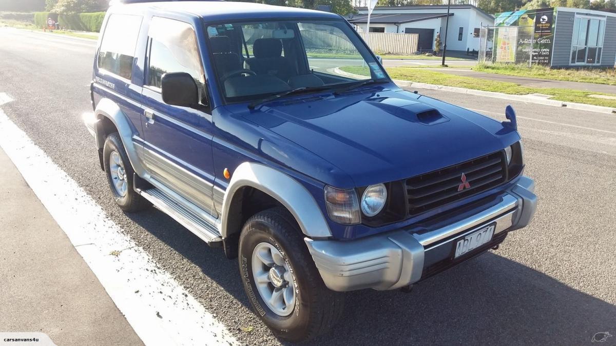 Blue short wheelbase SWB 1996 Pajero NJ images New Zealand  (5).jpg