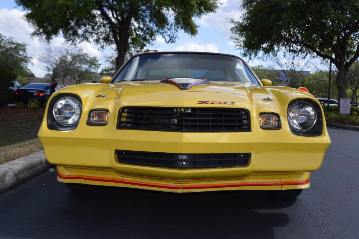 Bright yellow 1979 Chev Camero images restored (7).jpg