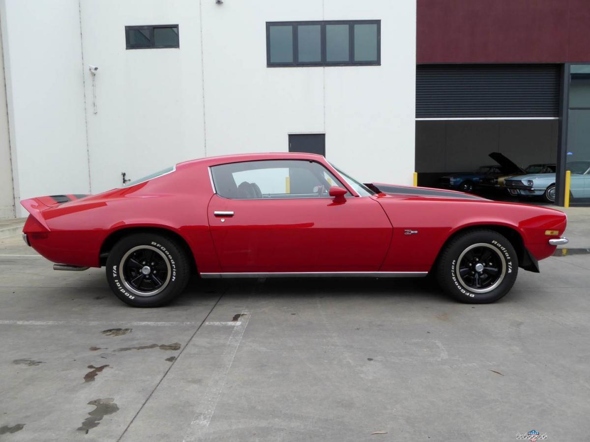 Chevrolet Camero SS side profile.JPG