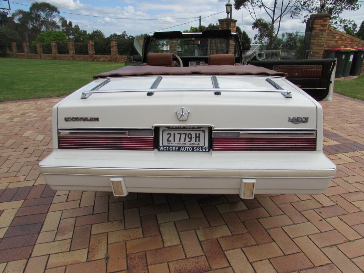 Chrysler LeBaron Town and Country Convertible restored Australia images (10).jpg