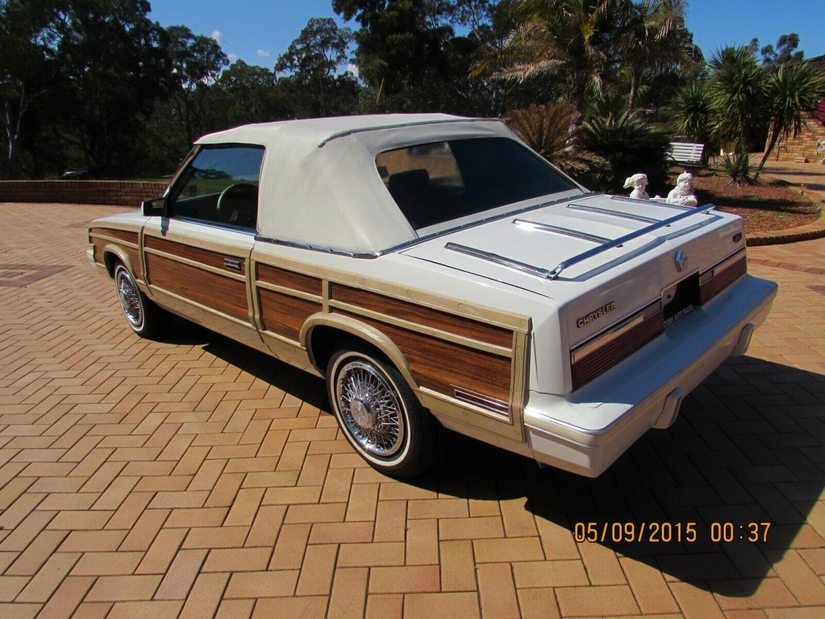 Chrysler LeBaron Town and Country Convertible restored Australia images (2).jpg