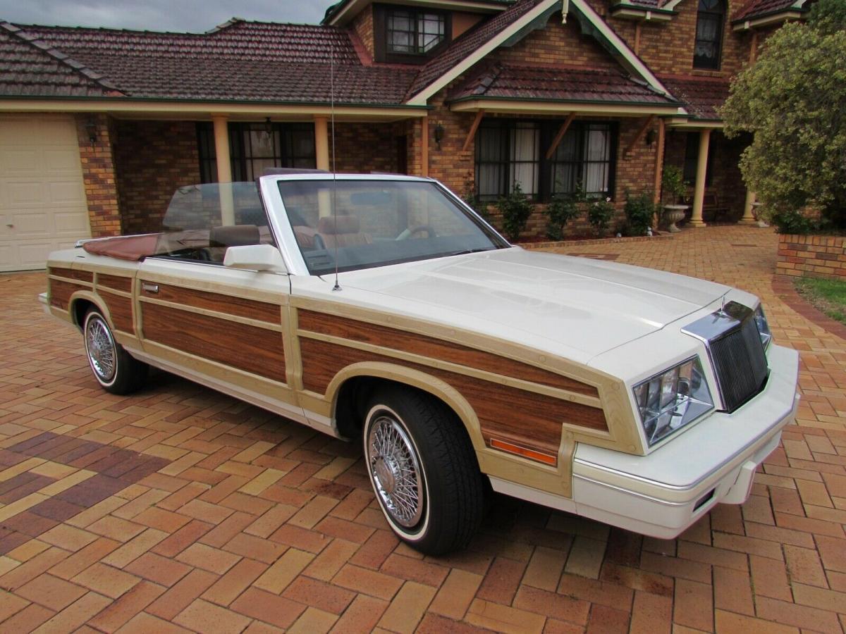 Chrysler LeBaron Town and Country Convertible restored Australia images (6).jpg