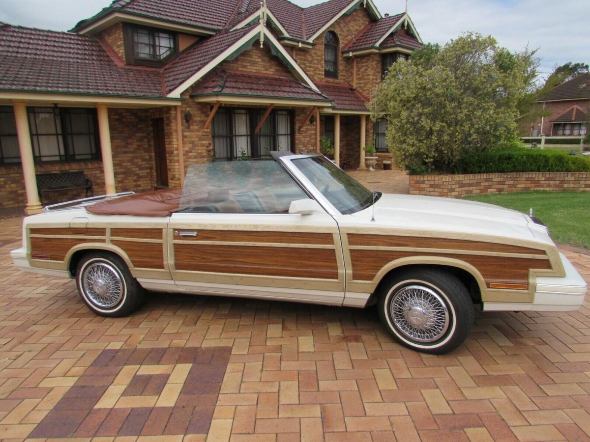 Chrysler LeBaron Town and Country Convertible restored Australia images (7).jpg