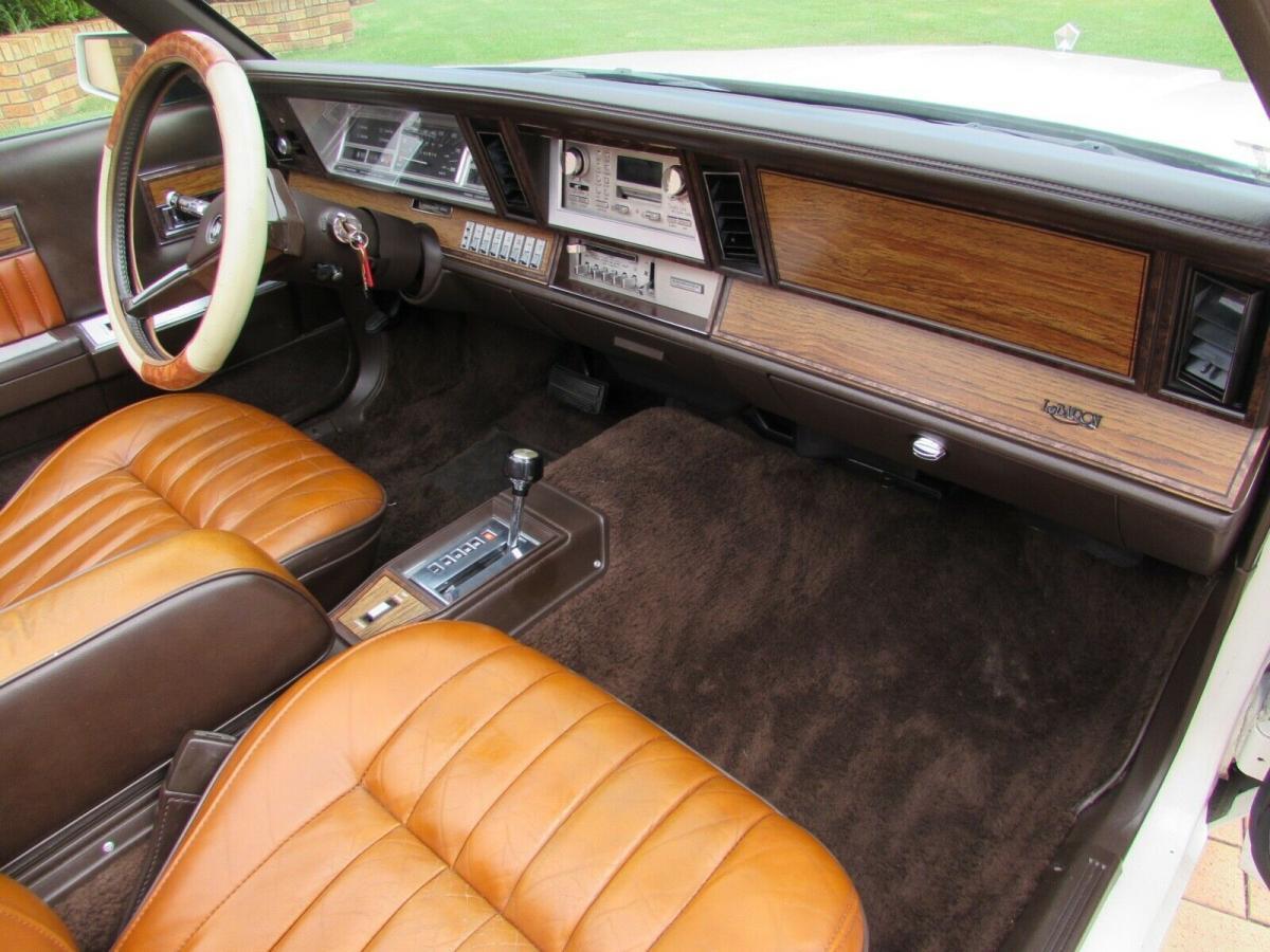 Chrysler LeBaron Town and Country Convertible restored Australia images (9).jpg