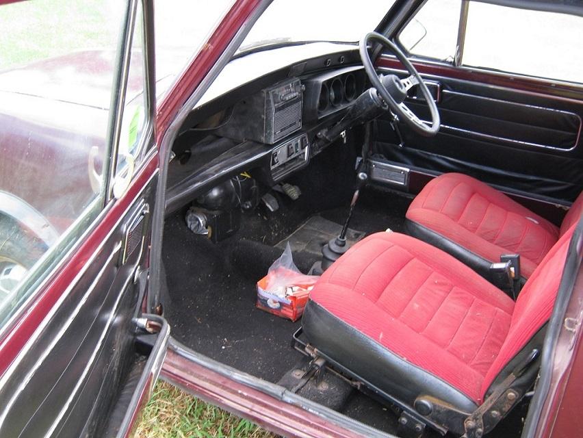 Clubman LS 1275 burgandy 04.jpg