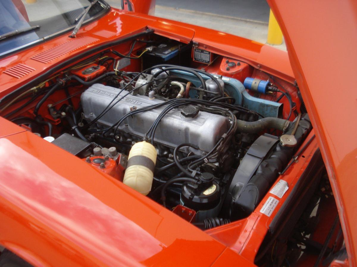 Datsun 260z engine bay.jpg