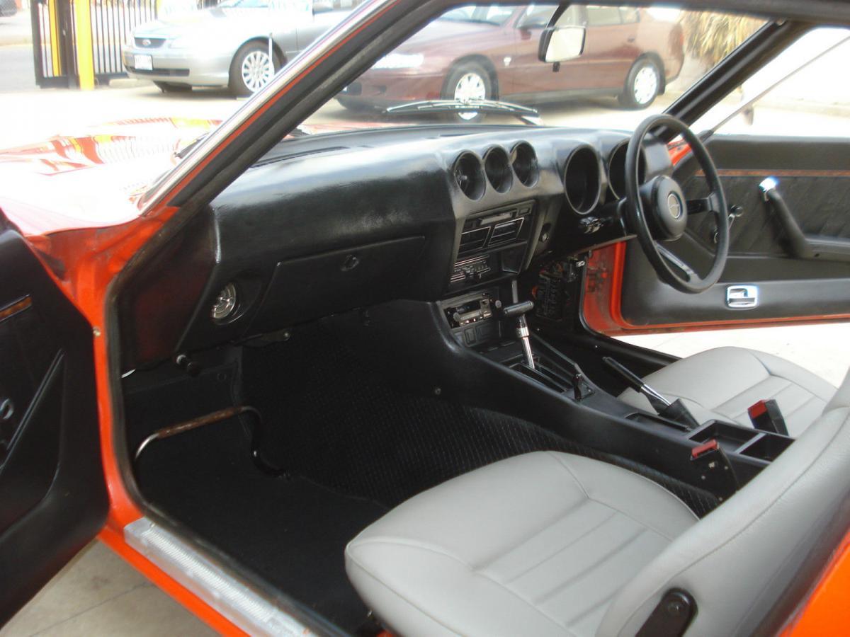 Datsun 260z front interior.jpg