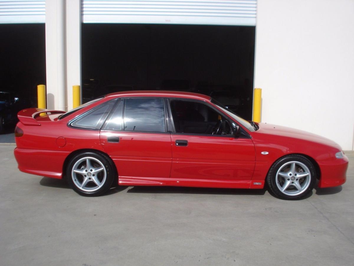 Diablo Red 1994 Holden HSV VR GTS 215i images (2).jpg